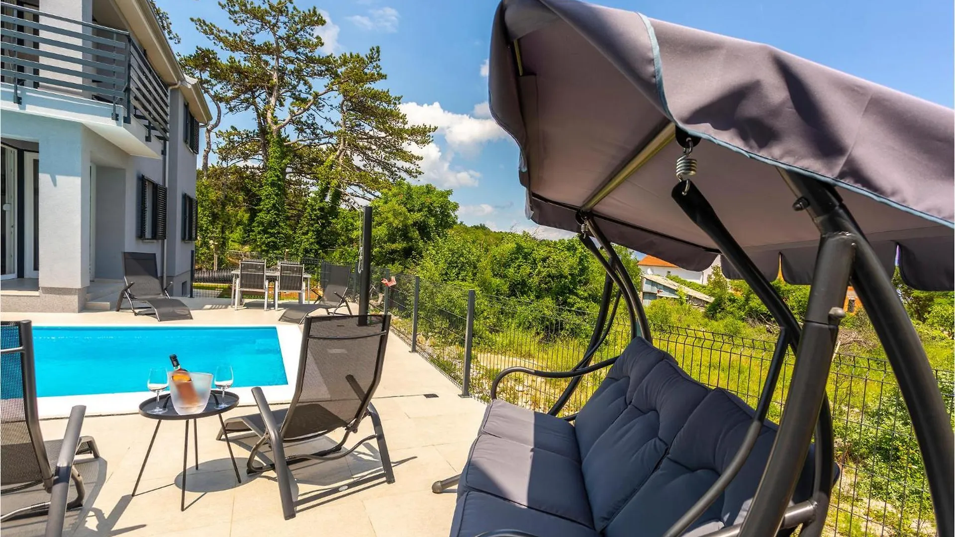 Awesome Apartment In Vrbnik With Wifi
